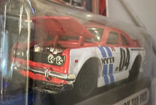 Muscle Machines 2004 New York Toy Fair Datsun BRE 510 Blue Bird SS LIMITED1/1492 - Picture 2 of 4