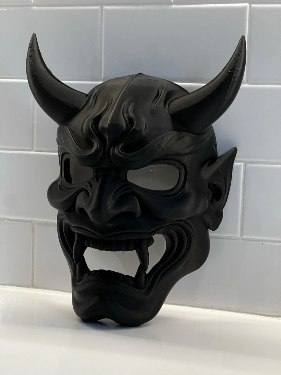 Japanese Oni Demon Mask – Black Horned Samurai Style Wall Decor & Costume
