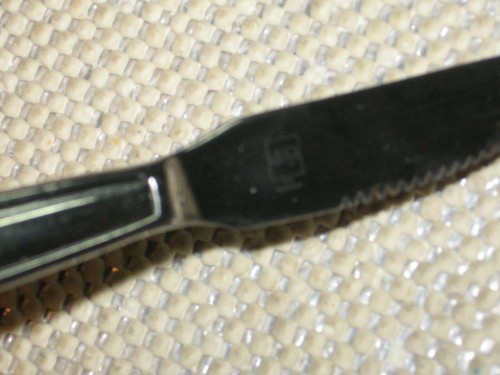 Lot of 7 Mikasa Table Dinner Knives - Picture 3 of 3
