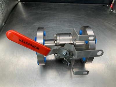 Canadian Worcester Controls K7546 Stainless Steel Ball Valve 1''