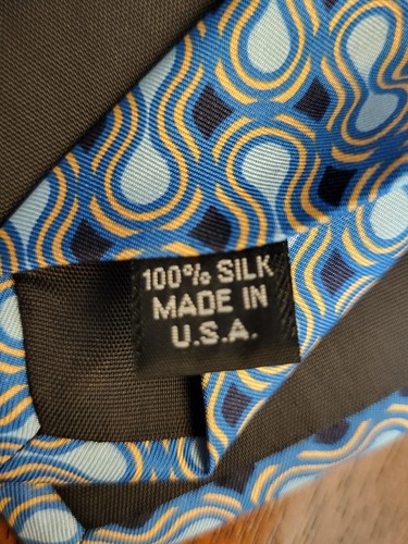 Structure ~ Diagonal Infinity Necktie ~ Excellent Condition - Picture 5 of 6