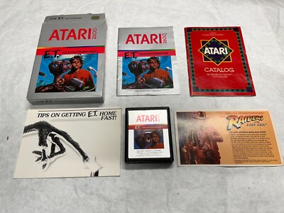 NICE Atari VCS 2600 Game Complete in Box 1982 E.T. Extra Terrestrial + Catalogs
