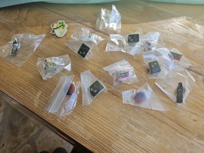 pins anstecknadeln konvolut sammlung Bahlsen, Feigling,Lindt....