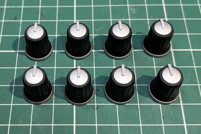 2x Regler | Grau / Silber / Schwarz | für Mixer / Pedal / Audiokonsole / SONIFEX)