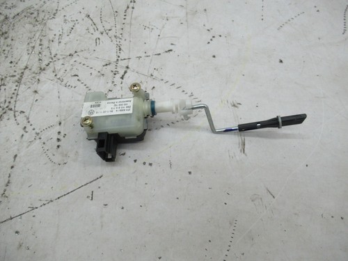 VW Jetta 1K 03-09 Stellmotor Tankklappe Stellelement 1K5959782