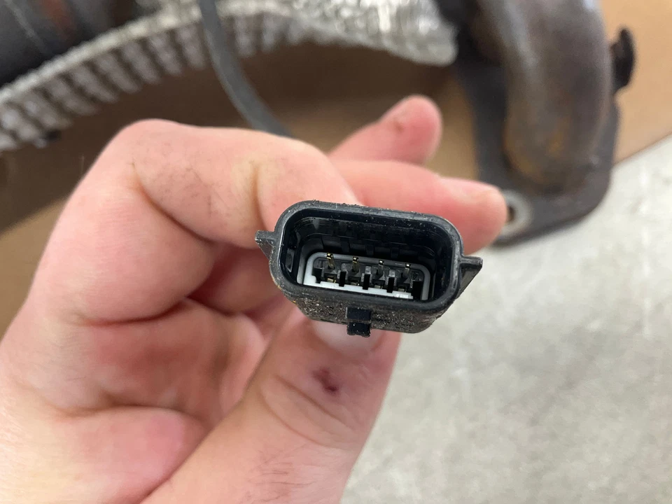 17-18 尼桑 Rogue 2.5 升 QR25DE 排气歧管 原始设备制造商 — 第 3/4 张图片