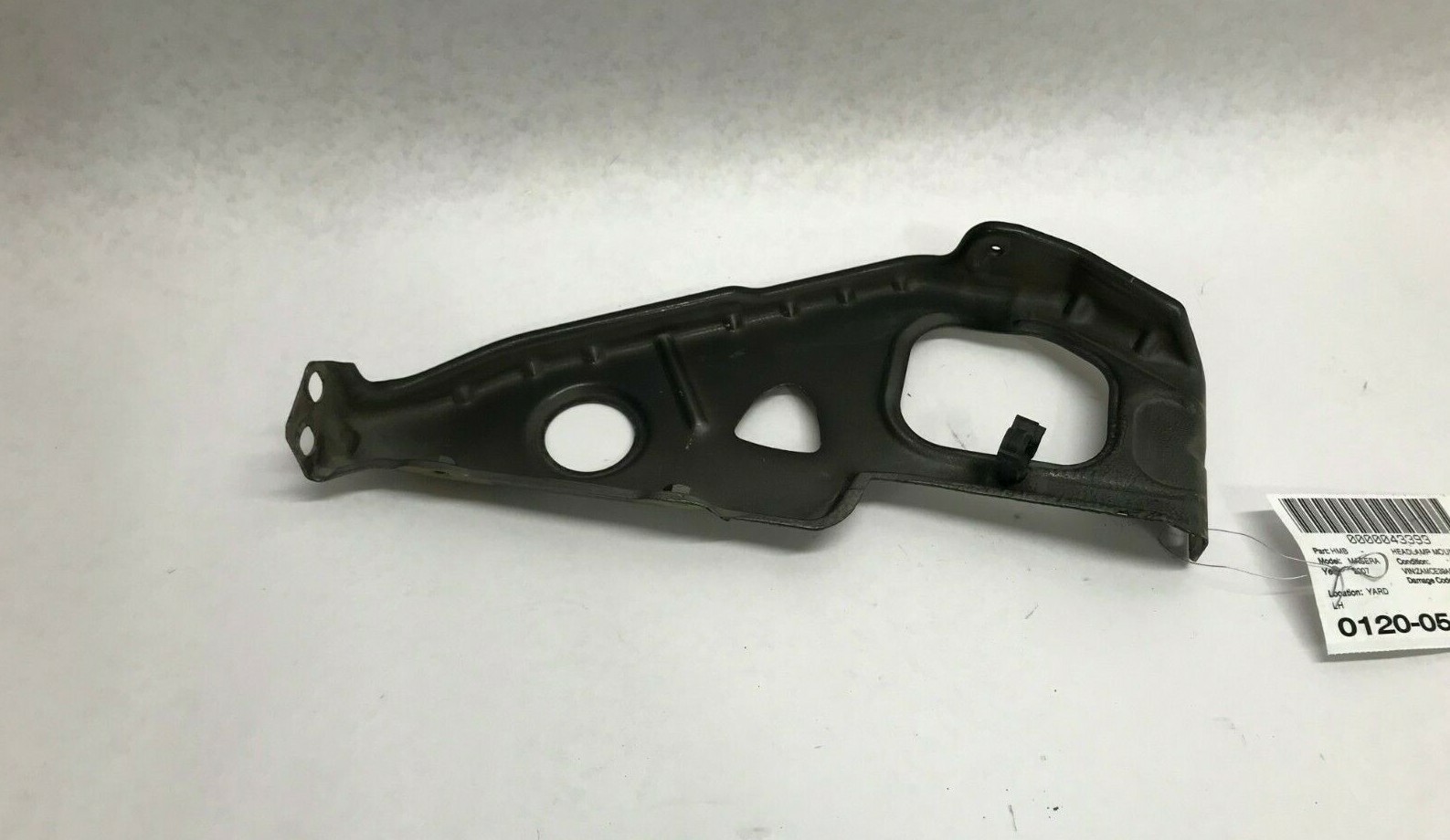 Maserati Quattroporte 2005-2008 Left Side bracket