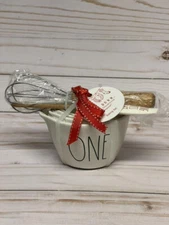 Rae Dun White Measuring Cups With Holiday Spatula & Whisk Set