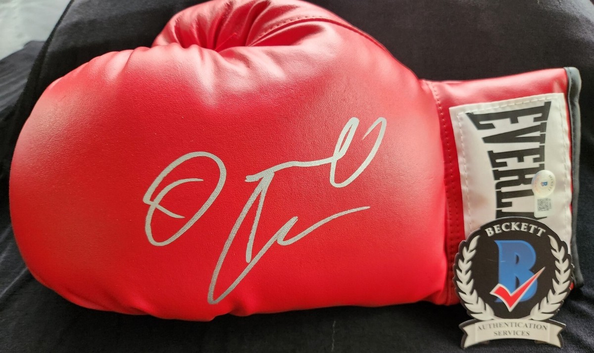 Jermall Charlo signed leather Everlast boxing glove, WBC, Beckett