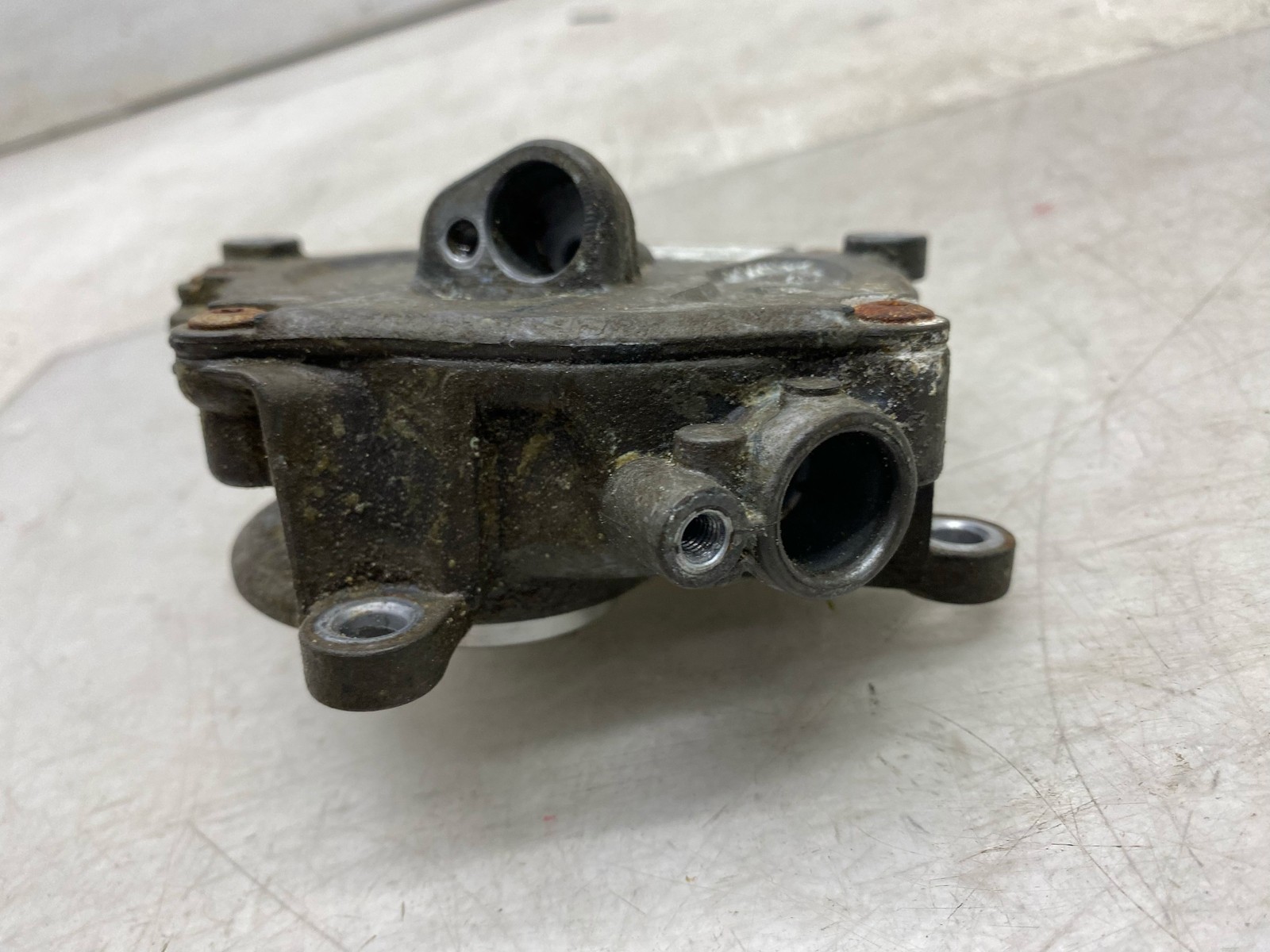 2020-2025 ASTON MARTIN DBX OEM 4.0L ENIGNE MOUNTED VACUUM PUMP 1772300065