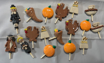 Thanksgiving Grouping  of 17 Ceramic Clay Collectibles Display w/Dowels 2.5-3.5''