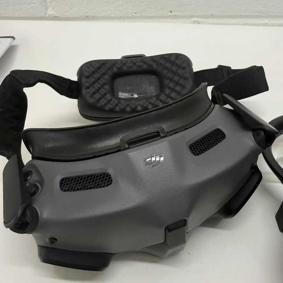 Combo DJI Avata Explorer, Drone Vista en Primera Persona con Cámara 4K *LEER* Foto 4 de 4