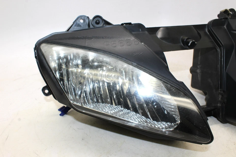 Farol dianteiro Yamaha Yzf R6 2007 - Imagem 3 de 4