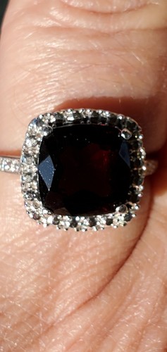Garnet Labcreated Cushion Cut & Diam Ring 10kt Solid White Gold - Picture 7 of 12