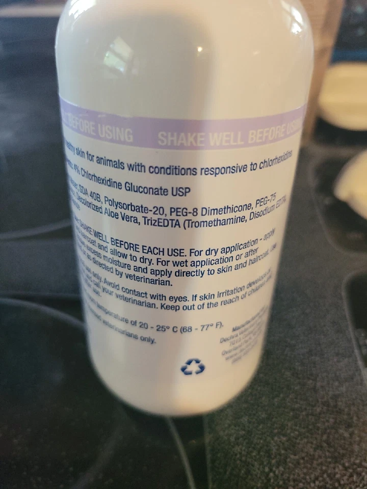 Spray antimicrobiano Dechra TrizCHLOR 4 estado para perros gatos y caballos 8 oz 4/26 Foto 4 de 4
