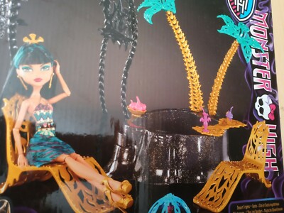 MONSTER HIGH CLEO DE NILE 13 WISHES DESERT OASIS PLAYSET DOLL INCL