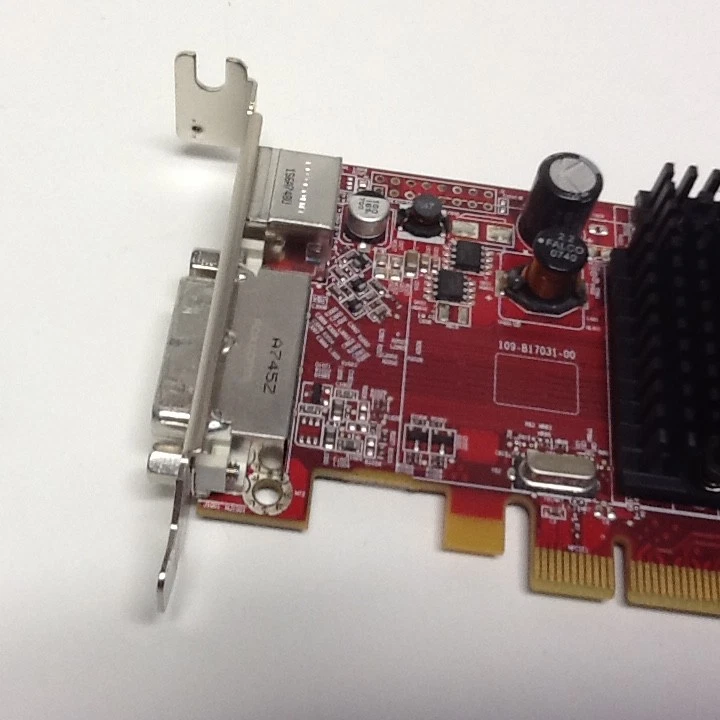 ATI-102-B17002 D33A27 VIDEO CARD TESTED AND WORKING - Image 3 of 4