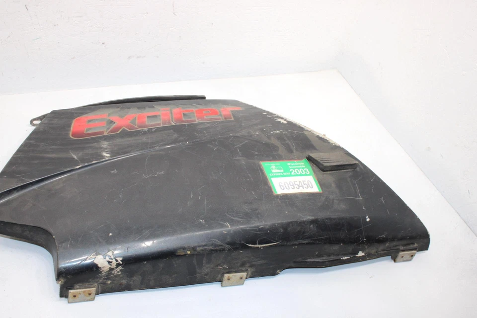 88 Yamaha Exciter Oem Hood 3 And 4 82M-2198H-00-00 82M-2197H-00-00 SY1 - Image 3 of 4