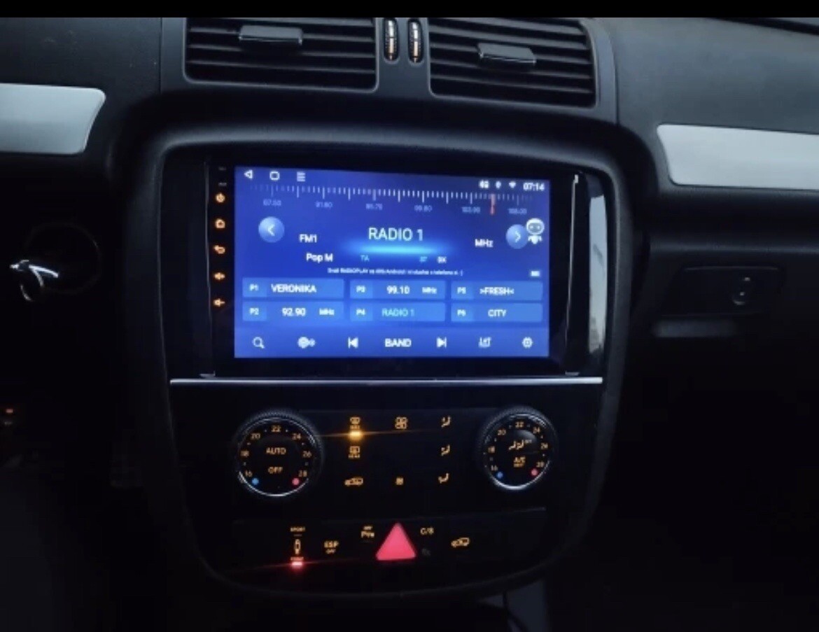 Autoradio Mercedes Classe R tactile avec navigation GPS et Bluetooth