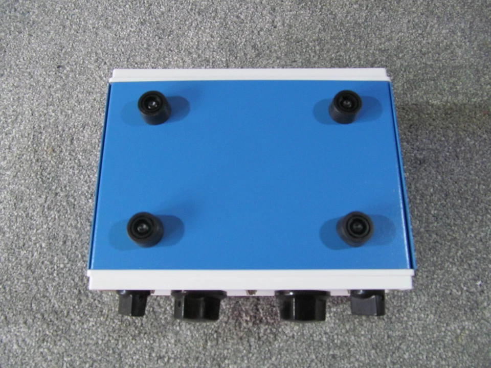 Two Track Model Train Controller. Tested, Fully Assembled.  Includes 2 amp PSU. - Image 3 of 4