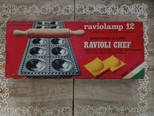 Raviolamp 12 Ravioli Maker  12 Squares/ Rolling Pin/Instruct Ions