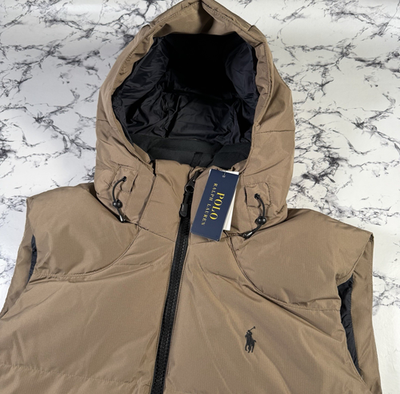 キンタPolo Ralph Lauren :TYROL FILL-VEST POLO RALPH LAUREN Mens Taupe Tyrol Down Vest Gilet Bodywarmer SIZE