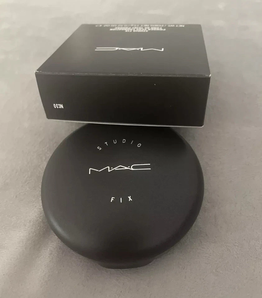 MAC Studio Fix Pressed Powder Plus foundation 15g .52Oz NC30 NC Original Formula - Image 2 of 3