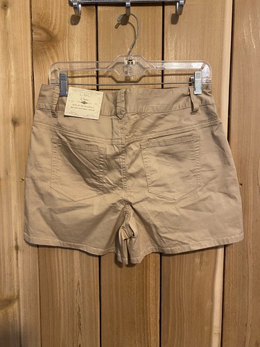 Cato Classic 1946 Tan shorts Size 10 NWT - Picture 2 of 2