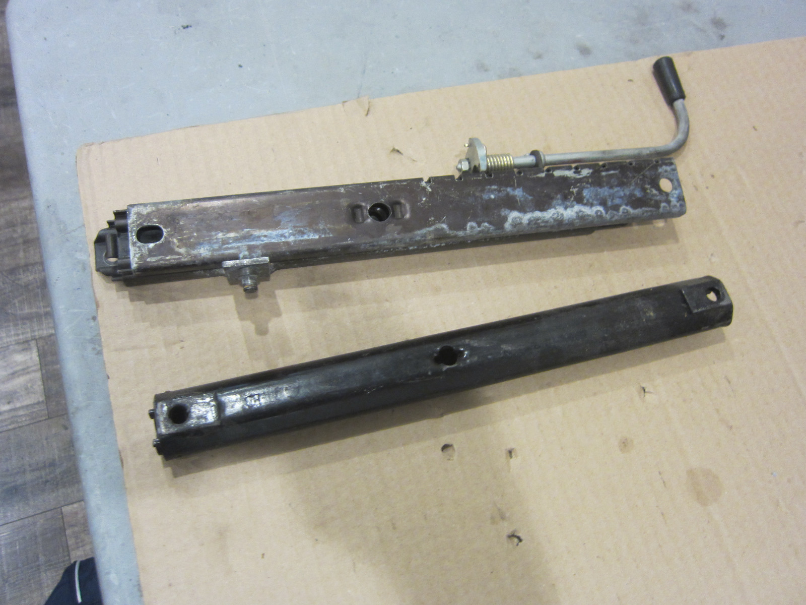 Ferrari Mondial 8, 3.0 QV - LH Seat Adjustment Rails - P/N 60668500 - 60668600