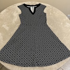 NEW YORK CO.   Womans Black White STRETCH Sleeveless Fit & Flare Dress Size XS
