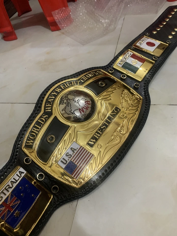 Cinturón de campeonato de lucha de peso pesado Nwa Domed Globe, 4 mm de zinc, chapado en oro. Foto 4 de 4