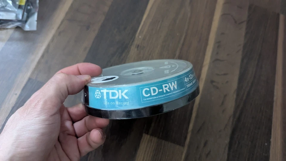 NEW TDK CD-RW DATA 10 PACK Spindle 80 Mins 700MB 4x-12x discs CDs rewritable - Image 2 of 4