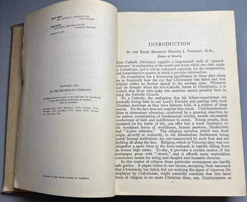 A Catholic Encyclopaedic Dictionary Donald Attwater 1943, Father Fogarty Library - Foto 4 di 14