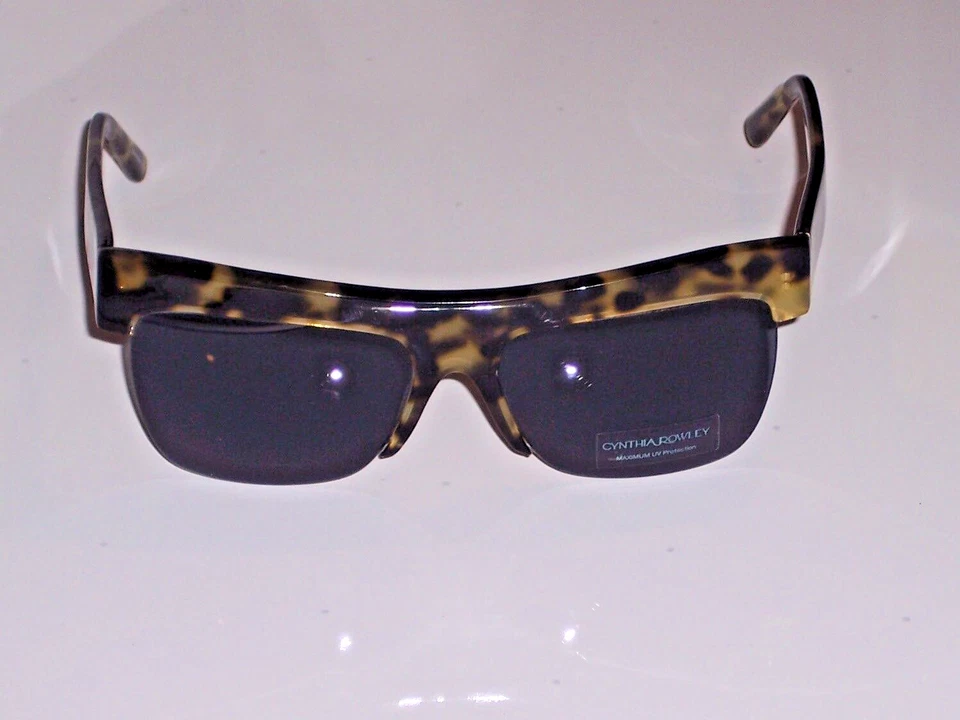 矩形绿色玳瑁太阳镜灰色镜片无框底部辛西娅·罗利 — 第 2/4 张图片