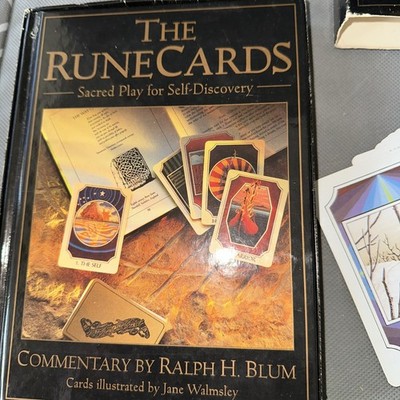 DIE RUNENKARTEN HEILIGES SPIEL ZUR SELBSTENTDECKUNG Tarotkarten & Buch Ralph Blum B/R2 