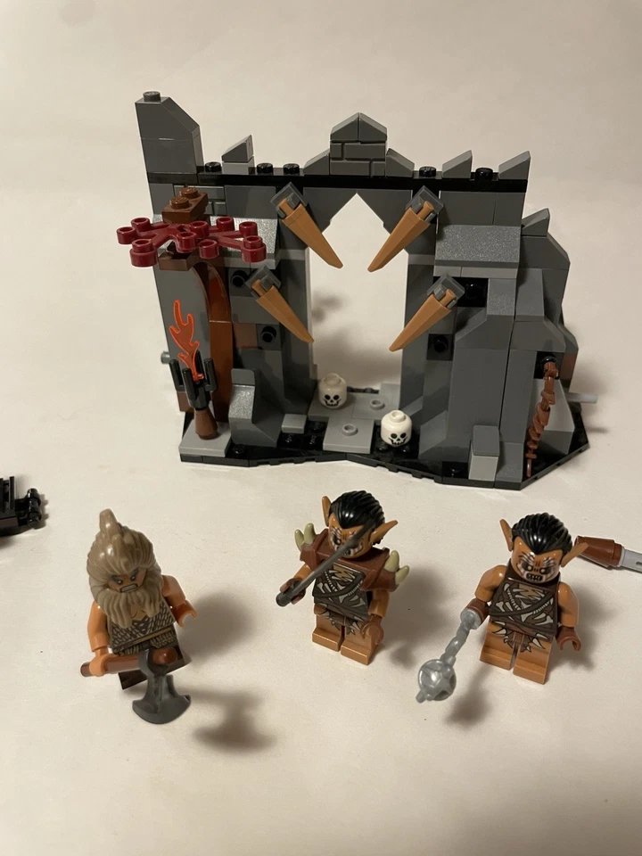 LEGO El Hobbit: Dol Guldur Ambush 79011 - Incluye figuras e inst. - Incompleto Foto 3 de 4