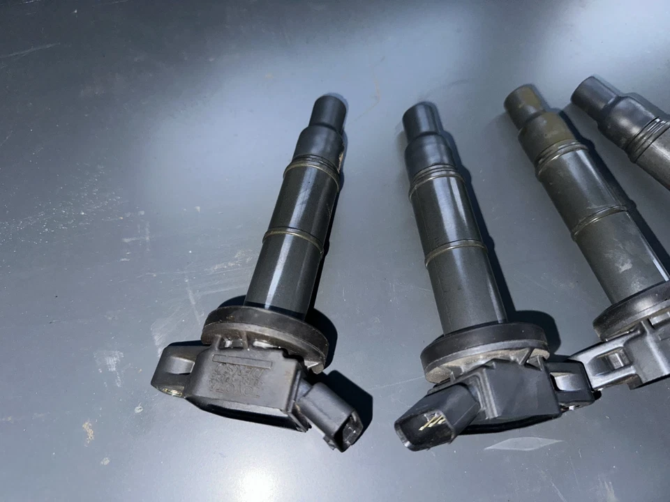 02-09 Toyota Camry 2.4L 2AZ-FE Set of 4 Ignition Coils OEM Denso - Image 3 of 4