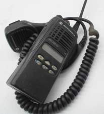 Motorola HT1250-LS Two Way Radio AAH25RDH9DP7AN w Microphone UNTESTED