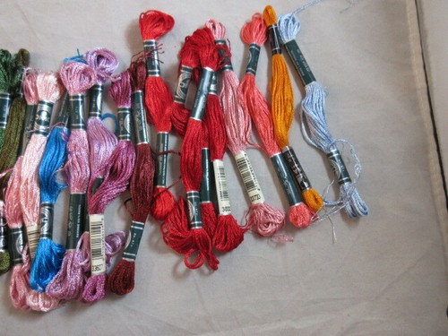 DMC Rayon Floss Lot of 36 Assorted Colors A137 - Picture 4 of 4
