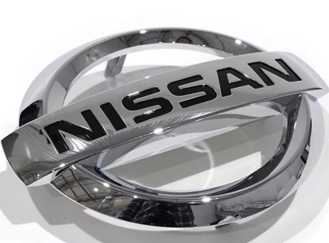 Emblemas de parrilla delantera Nissan Sentra 2013-2018 Juke 2011-2017 Versa 2012-2014 Foto 2 de 4