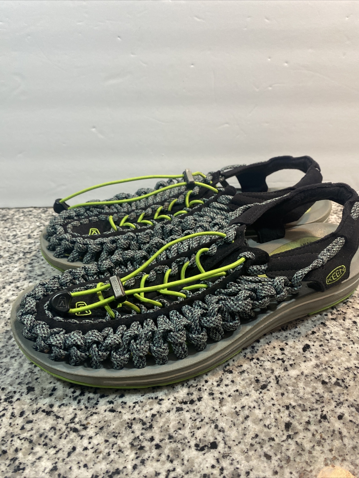 Scarpe sportive attive Keen Uneek sandali da acqua taglia 11 5