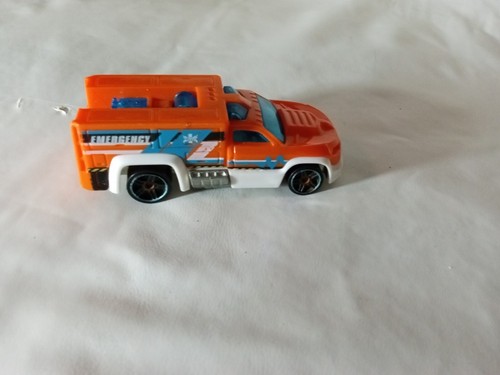 Hot Wheels Orange Rescue Duty Emergency Vehicle - Picture 8 of 10