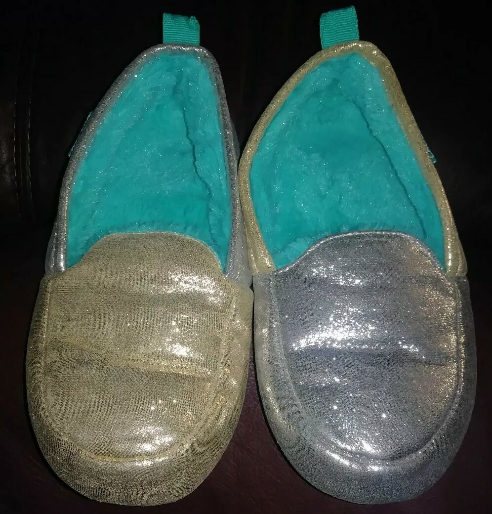 PANTOFOLA D’ORO Chooze Kids fun Slippers Big Girls Size 2 3 silver g w teal faux fur lining