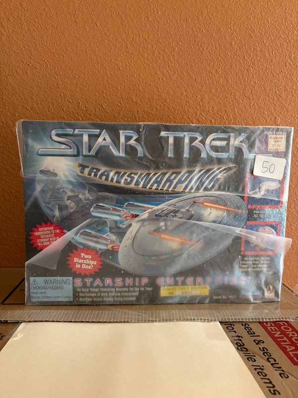 Star Trek Transwarping Ncc-1701-d Starship Enterprise 1996 Playmates 16077