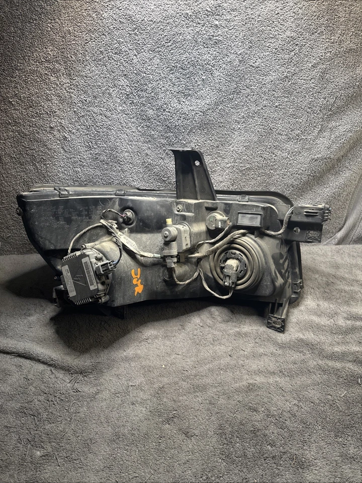 Infiniti QX56 LH 2004-2010 lado del conductor oculto faro de xenón OEM Foto 3 de 4