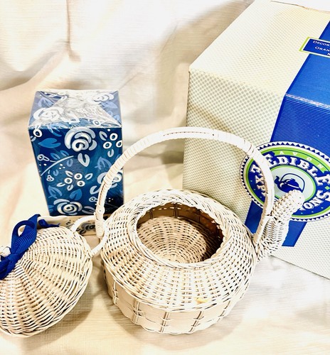 Tetera de mimbre blanca Avon expresiones comestibles soporte de cesta vintage con bolsas de té nueva de stock - Imagen 6 de 7