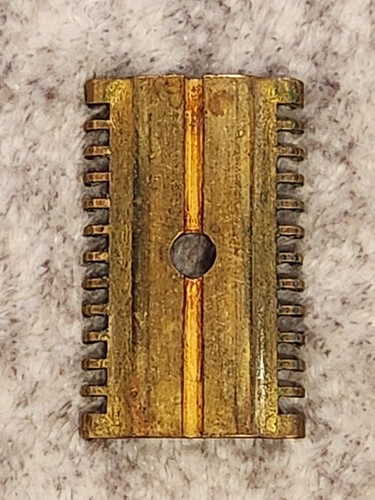 Gillette Gold Toned Double Razor Blade Vintage Unknown Age 3 Piece - Picture 5 of 8