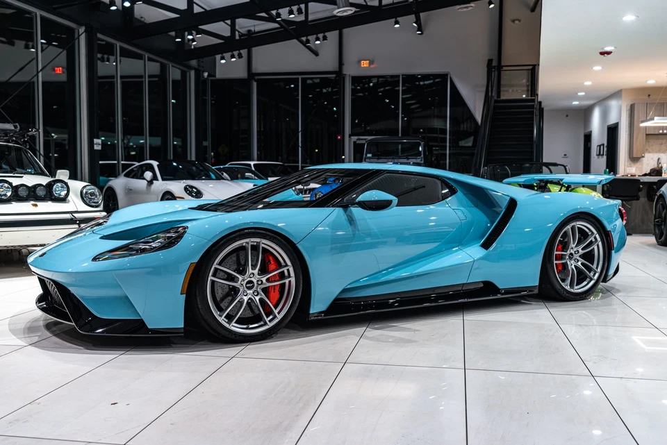 Ford GT 2018 paleta de colores extendida 2 azul Golfo solo 4 k millas R Foto 2 de 4
