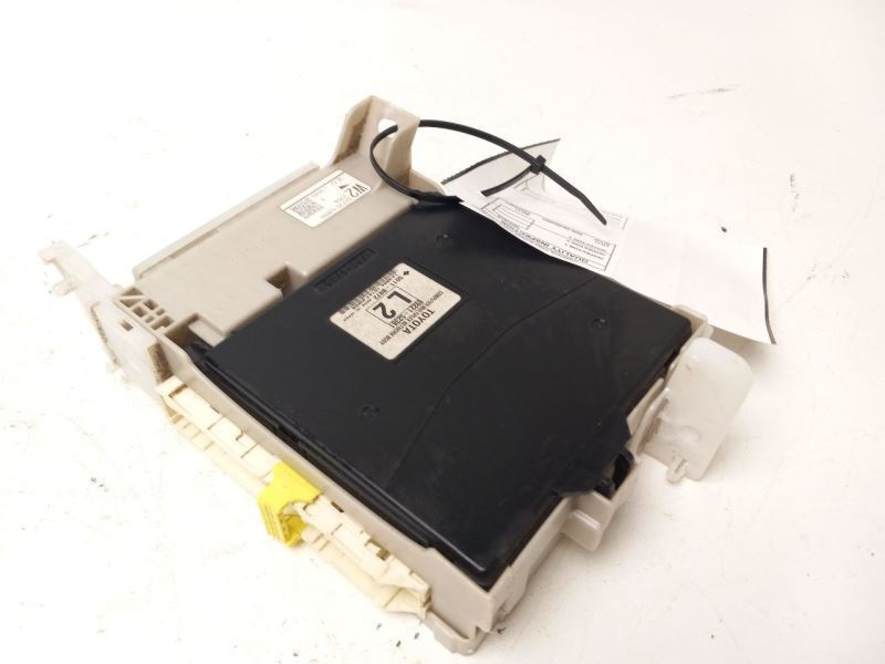 2013 TOYOTA PRIUS MULTIPLEX BODY CONTROL MODULE BCM OEM
