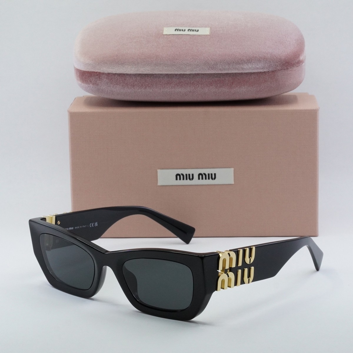 MIU MIU MU09WS 1AB5S0 Black/Dark Grey 53-22-135 Sunglasses